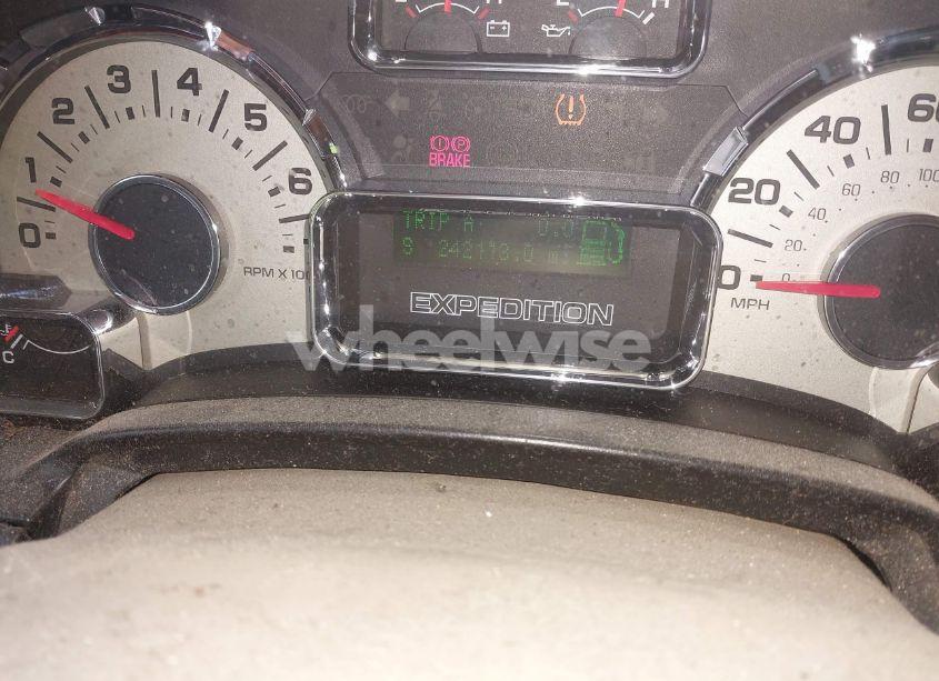 Photo 15 of 2014 Ford Expedition EL XLT (VIN 1FMJK1J59EEF13316)