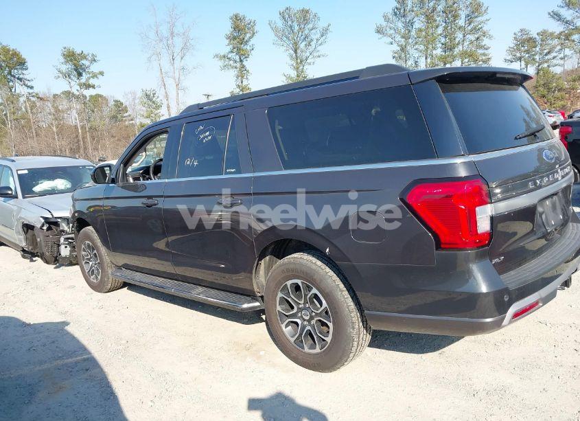 Photo 15 of 2023 Ford Expedition XLT MAX (VIN 1FMJK1J81PEA16290)