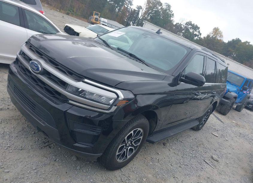 Photo 14 of 2023 Ford Expedition XLT MAX (VIN 1FMJK1J81PEA16631)