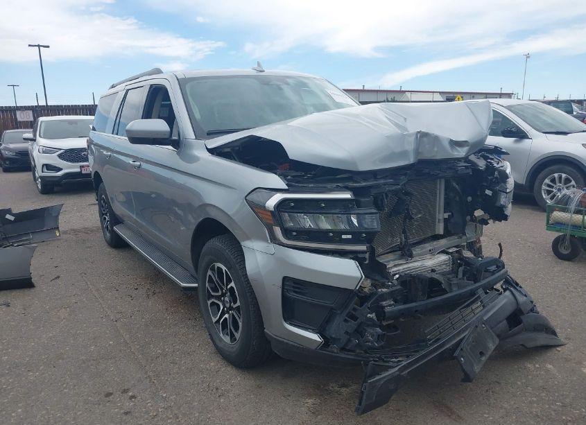 2023 Ford Expedition XLT MAX (VIN 1FMJK1J81PEA16712) main photo