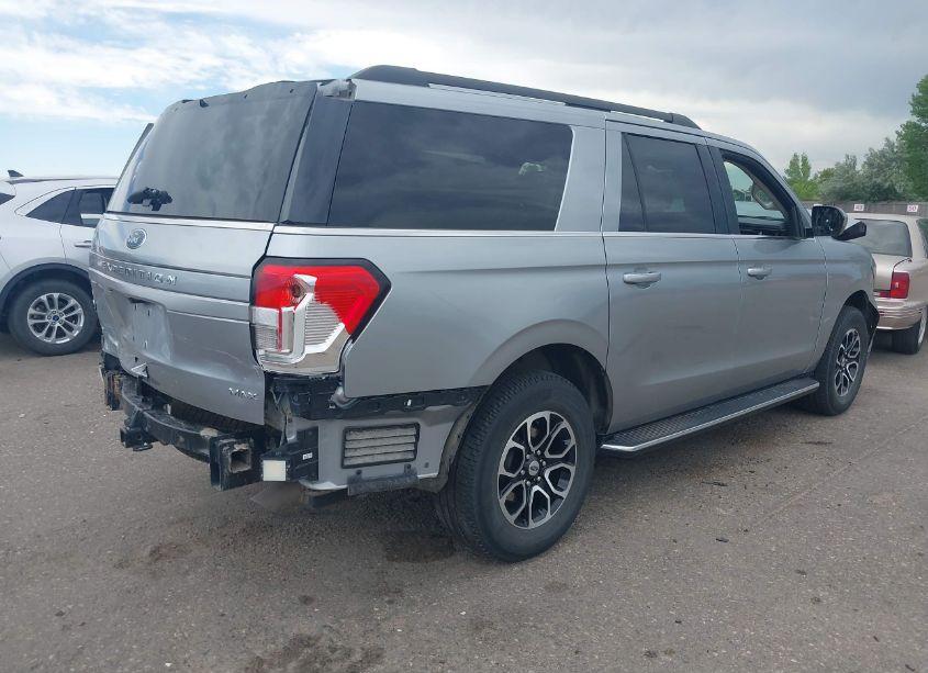 Photo 4 of 2023 Ford Expedition XLT MAX (VIN 1FMJK1J81PEA16712)