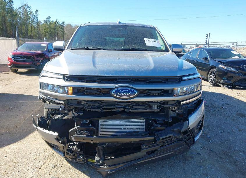 Photo 6 of 2024 Ford Expedition XLT MAX (VIN 1FMJK1J81REA09441)