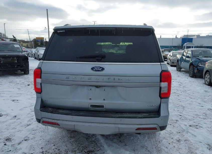 Photo 16 of 2024 Ford Expedition XLT MAX (VIN 1FMJK1J82REA48491)