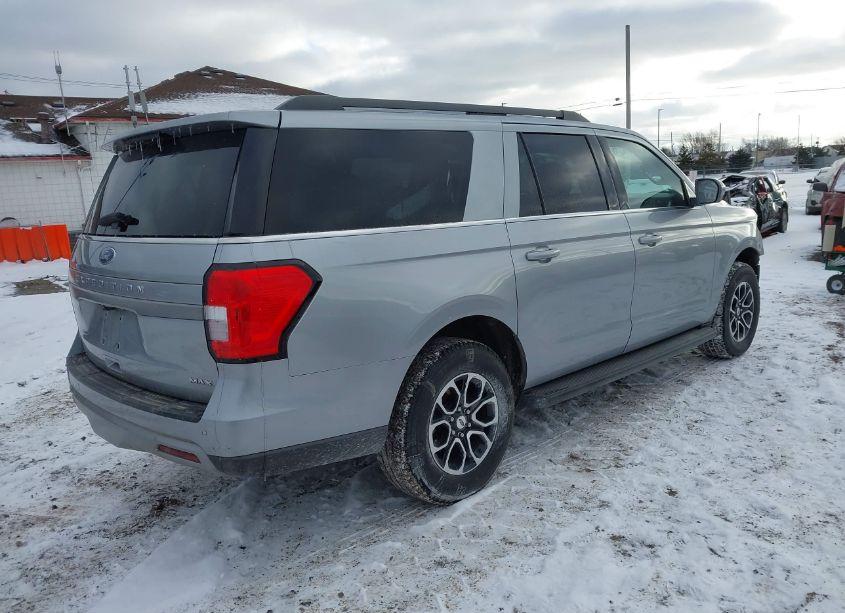 Photo 4 of 2024 Ford Expedition XLT MAX (VIN 1FMJK1J82REA48491)
