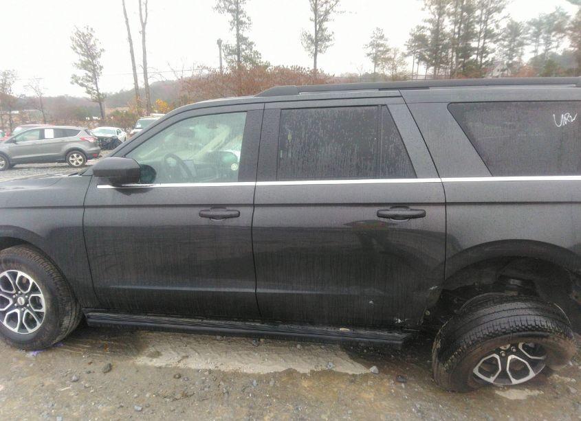 Photo 15 of 2023 Ford Expedition XLT MAX (VIN 1FMJK1J83PEA06716)