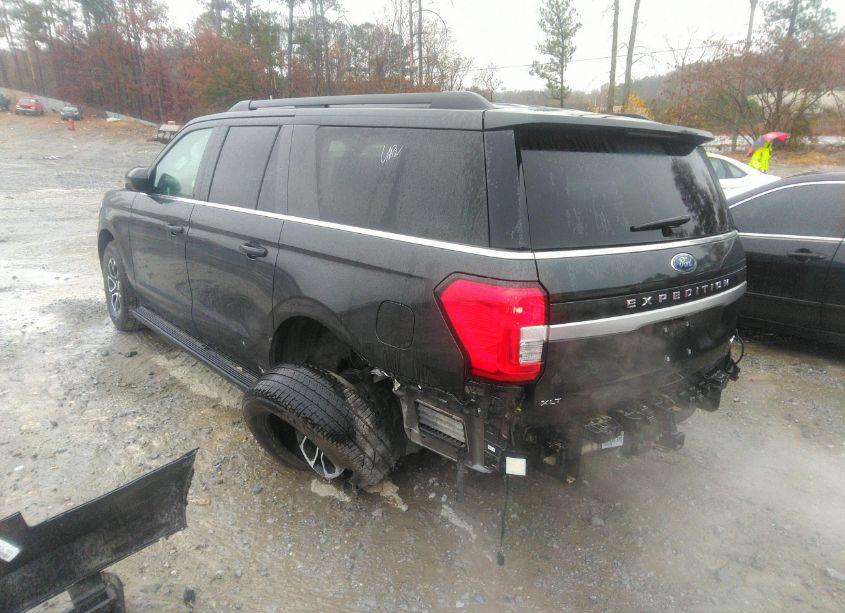 Photo 3 of 2023 Ford Expedition XLT MAX (VIN 1FMJK1J83PEA06716)