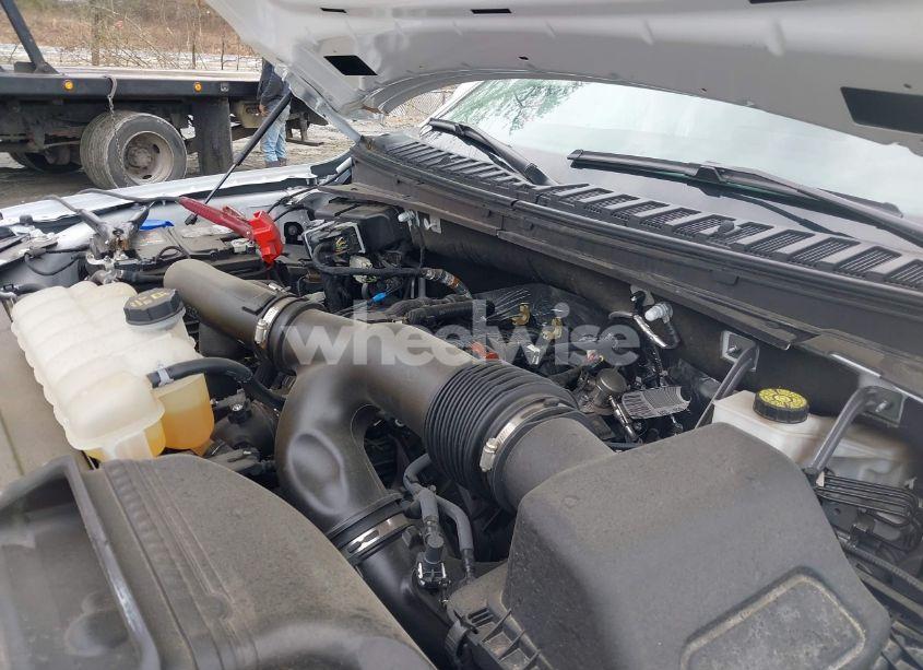 Photo 10 of 2024 Ford Expedition XLT MAX (VIN 1FMJK1J83REA30890)