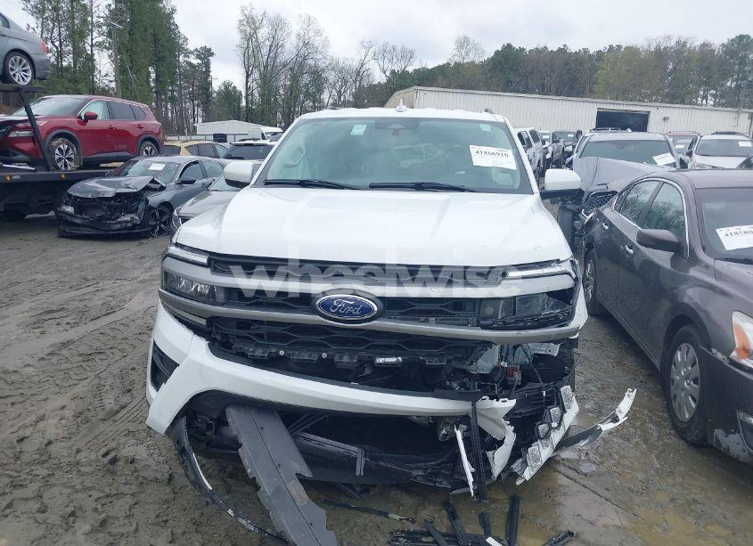 Photo 12 of 2024 Ford Expedition XLT MAX (VIN 1FMJK1J83REA30890)