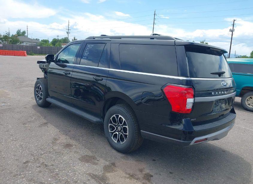 Photo 3 of 2024 Ford Expedition XLT MAX (VIN 1FMJK1J83REA38360)