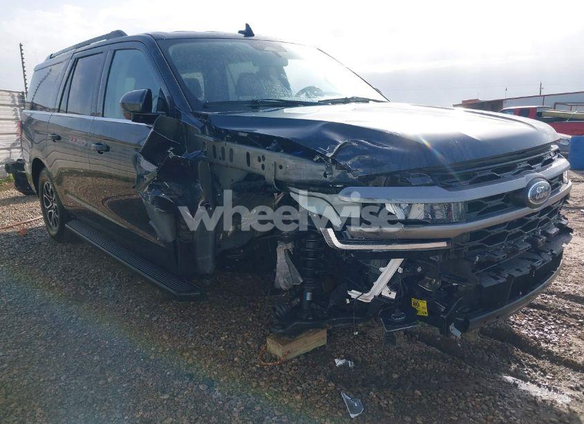2024 Ford Expedition XLT MAX (VIN 1FMJK1J84REA22720) main photo