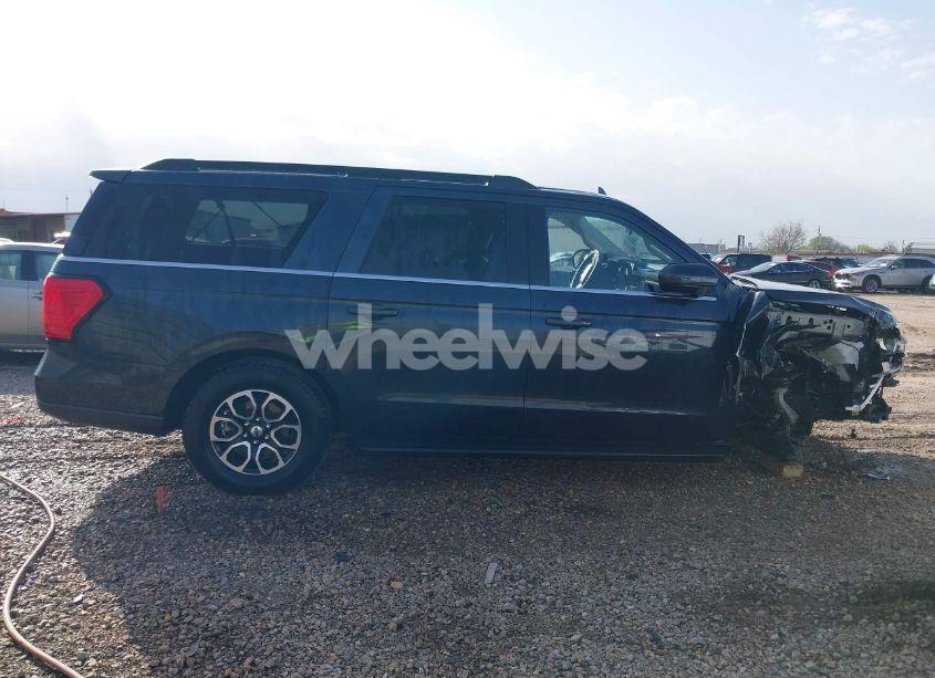 Photo 13 of 2024 Ford Expedition XLT MAX (VIN 1FMJK1J84REA22720)