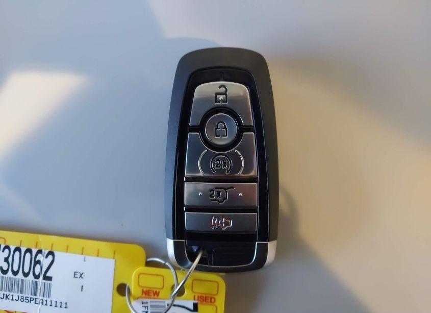 Photo 11 of 2023 Ford Expedition XLT MAX (VIN 1FMJK1J85PEA11111)