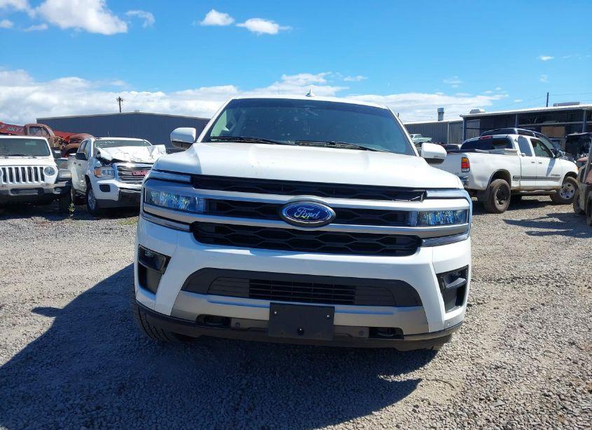 Photo 13 of 2023 Ford Expedition XLT MAX (VIN 1FMJK1J85PEA11111)