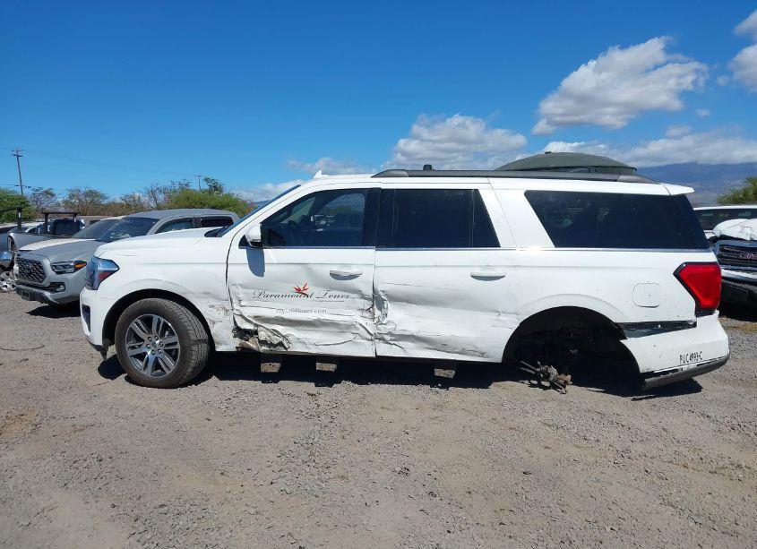 Photo 15 of 2023 Ford Expedition XLT MAX (VIN 1FMJK1J85PEA11111)