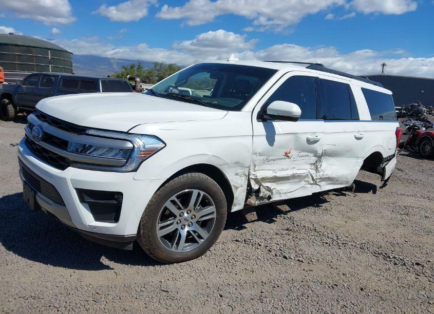 Photo 2 of 2023 Ford Expedition XLT MAX (VIN 1FMJK1J85PEA11111)