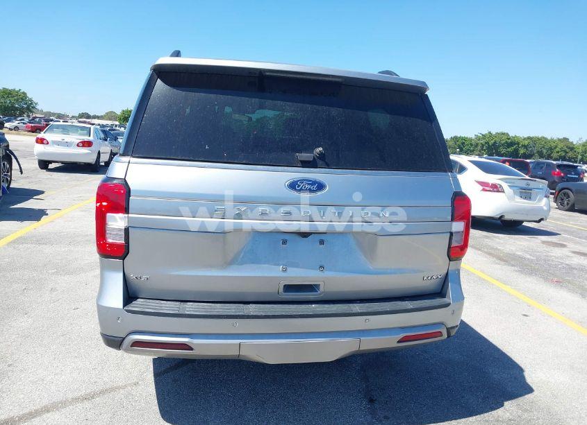 Photo 16 of 2023 Ford Expedition XLT MAX (VIN 1FMJK1J86PEA03874)