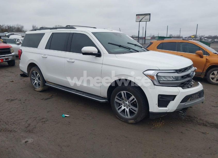 2023 Ford Expedition XLT MAX (VIN 1FMJK1J86PEA08752) main photo