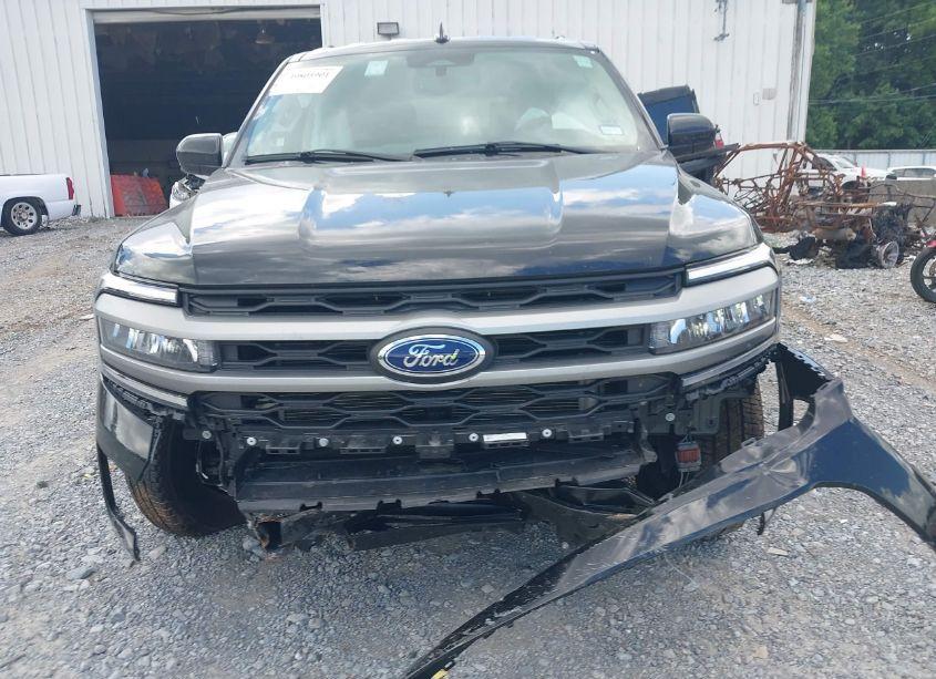 Photo 11 of 2024 Ford Expedition XLT MAX (VIN 1FMJK1J86REA31998)