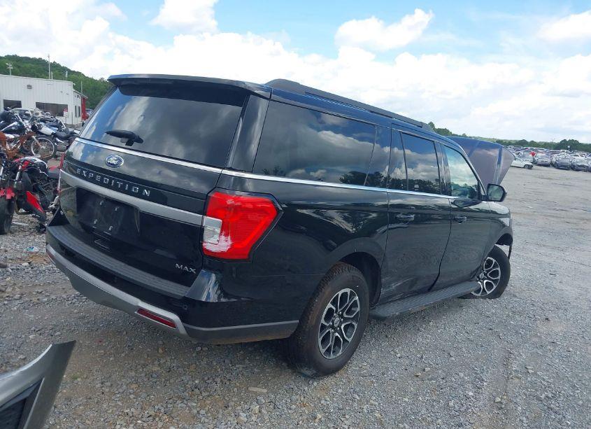 Photo 4 of 2024 Ford Expedition XLT MAX (VIN 1FMJK1J86REA31998)