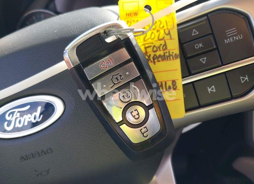 Photo 11 of 2024 Ford Expedition XLT MAX (VIN 1FMJK1J87REA15468)