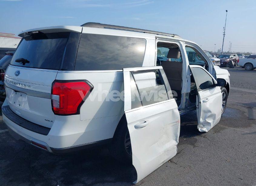 Photo 6 of 2024 Ford Expedition XLT MAX (VIN 1FMJK1J87REA15468)