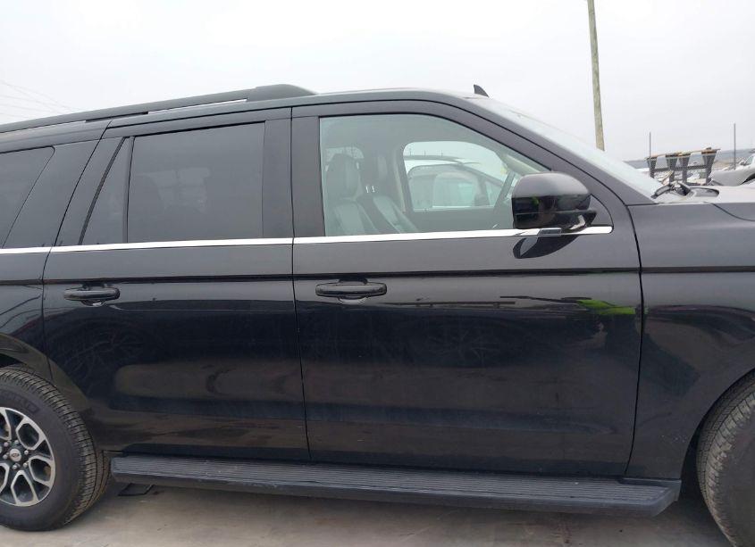 Photo 13 of 2024 Ford Expedition XLT MAX (VIN 1FMJK1J87REA48003)