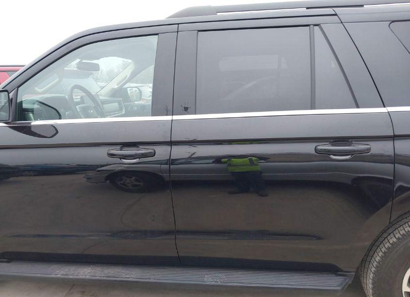 Photo 14 of 2024 Ford Expedition XLT MAX (VIN 1FMJK1J87REA48003)