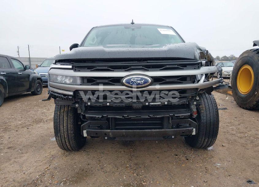 Photo 13 of 2024 Ford Expedition XLT MAX (VIN 1FMJK1J88REA11459)