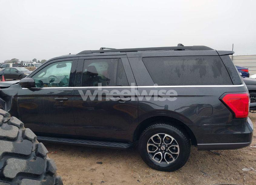 Photo 15 of 2024 Ford Expedition XLT MAX (VIN 1FMJK1J88REA11459)