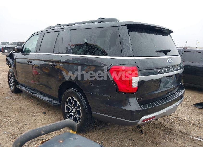Photo 3 of 2024 Ford Expedition XLT MAX (VIN 1FMJK1J88REA11459)