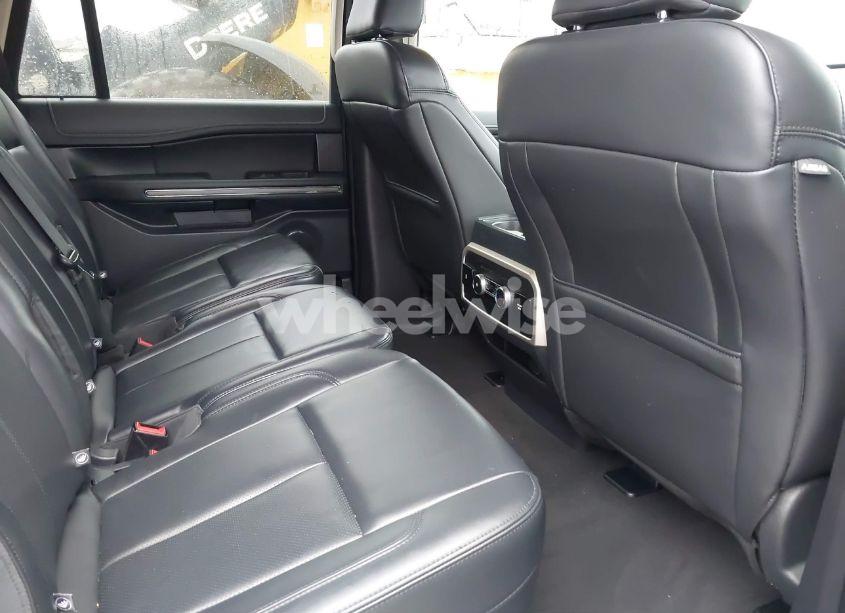Photo 8 of 2024 Ford Expedition XLT MAX (VIN 1FMJK1J88REA11459)