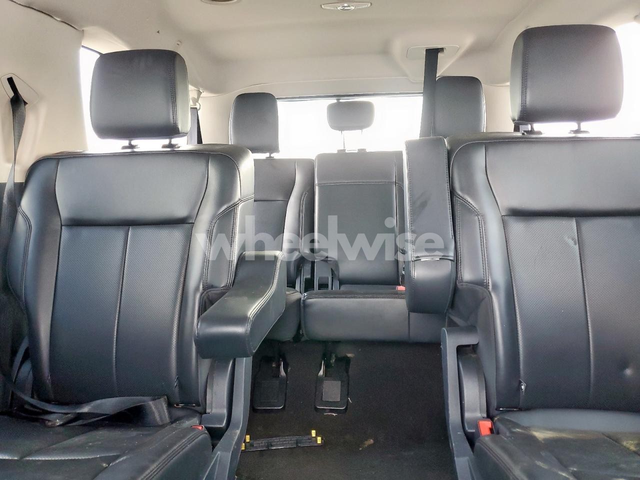 Photo 10 of 2024 FORD EXPEDITION MAX XLT (VIN 1FMJK1J8XREA29588)