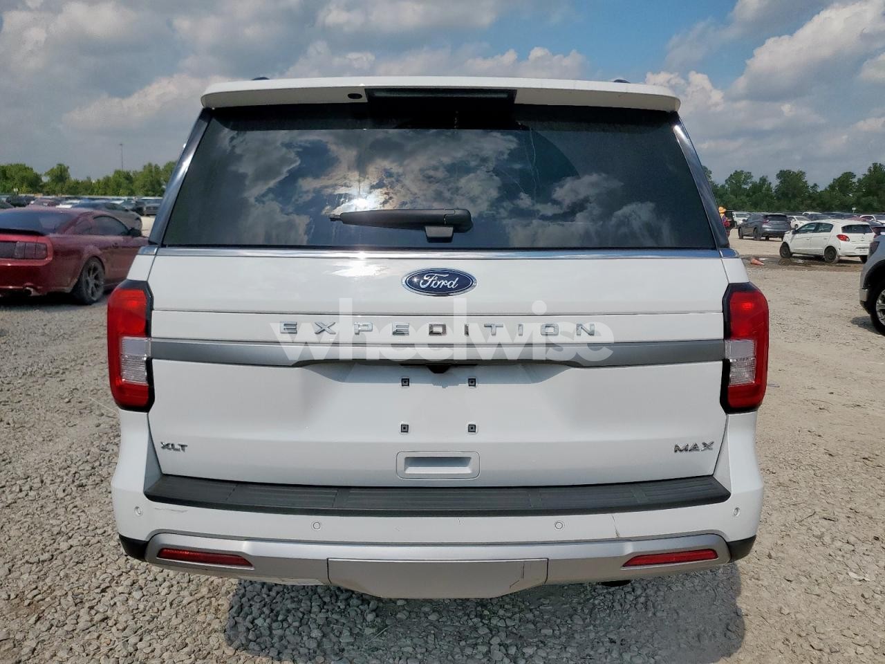 Photo 6 of 2024 FORD EXPEDITION MAX XLT (VIN 1FMJK1J8XREA29588)