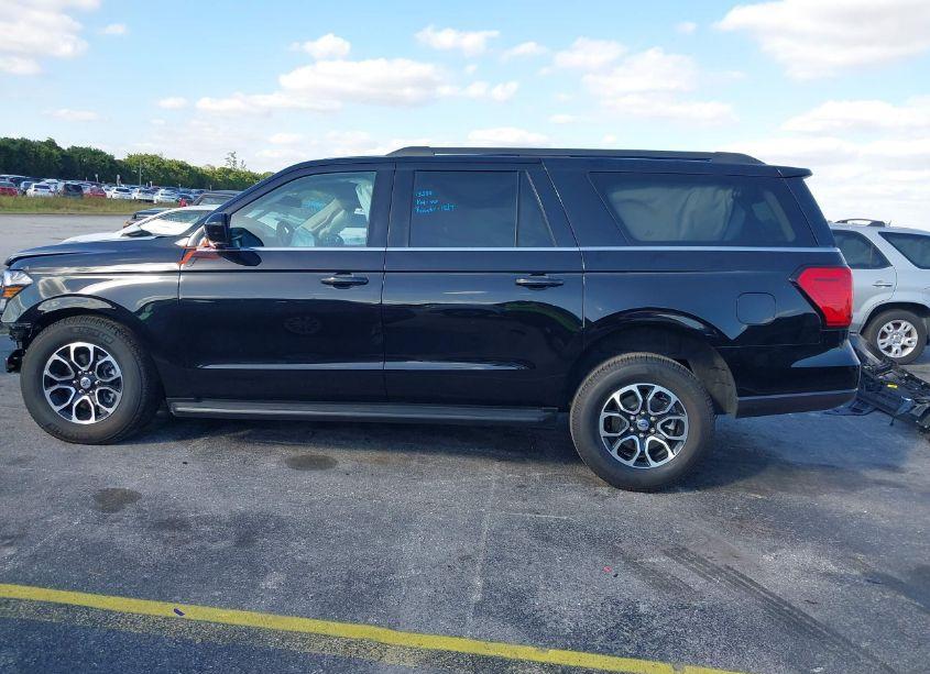 Photo 14 of 2024 Ford Expedition XLT MAX (VIN 1FMJK1J8XREA30076)