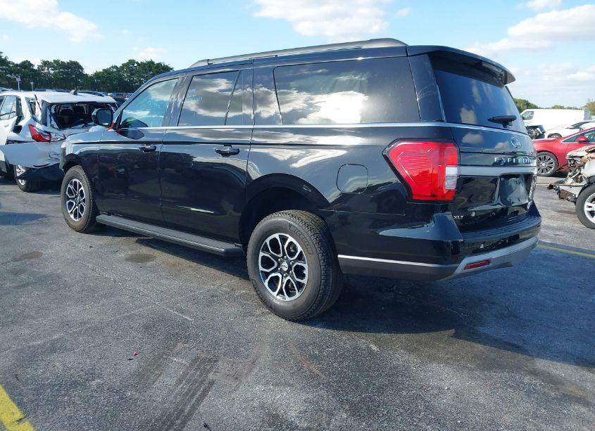 Photo 3 of 2024 Ford Expedition XLT MAX (VIN 1FMJK1J8XREA30076)