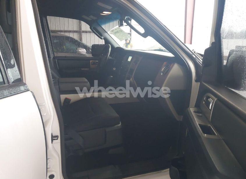 Photo 5 of 2017 Ford Expedition EL XLT (VIN 1FMJK1JT0HEA56026)