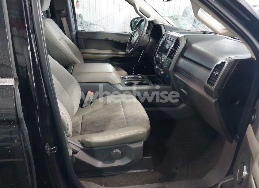 Photo 5 of 2019 Ford Expedition MAX XLT (VIN 1FMJK1JT0KEA49682)