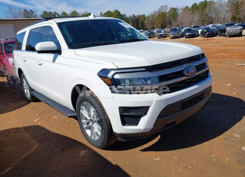 2022 Ford Expedition XLT MAX (VIN 1FMJK1JT0NEA61531) main photo