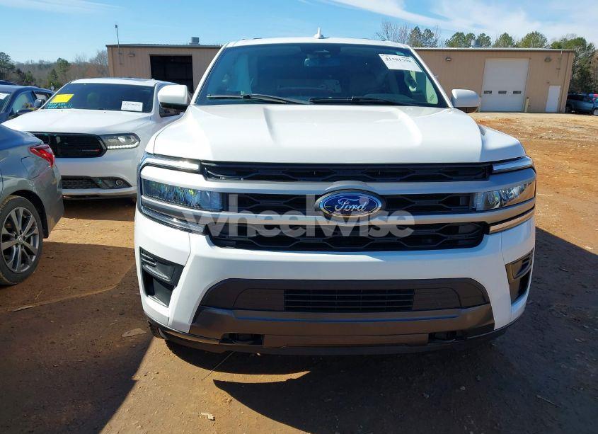 Photo 12 of 2022 Ford Expedition XLT MAX (VIN 1FMJK1JT0NEA61531)