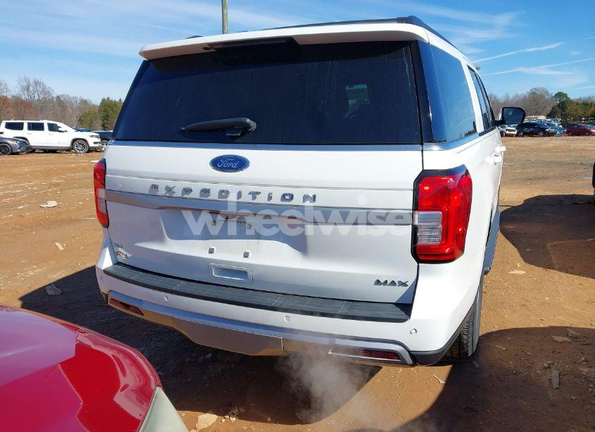 Photo 16 of 2022 Ford Expedition XLT MAX (VIN 1FMJK1JT0NEA61531)