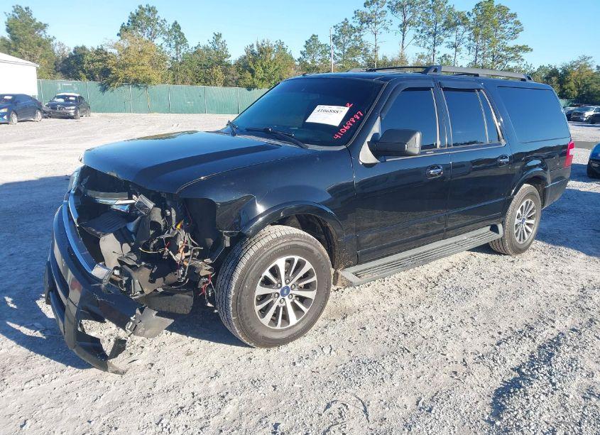 Photo 2 of 2017 Ford Expedition EL XLT (VIN 1FMJK1JT3HEA02137)