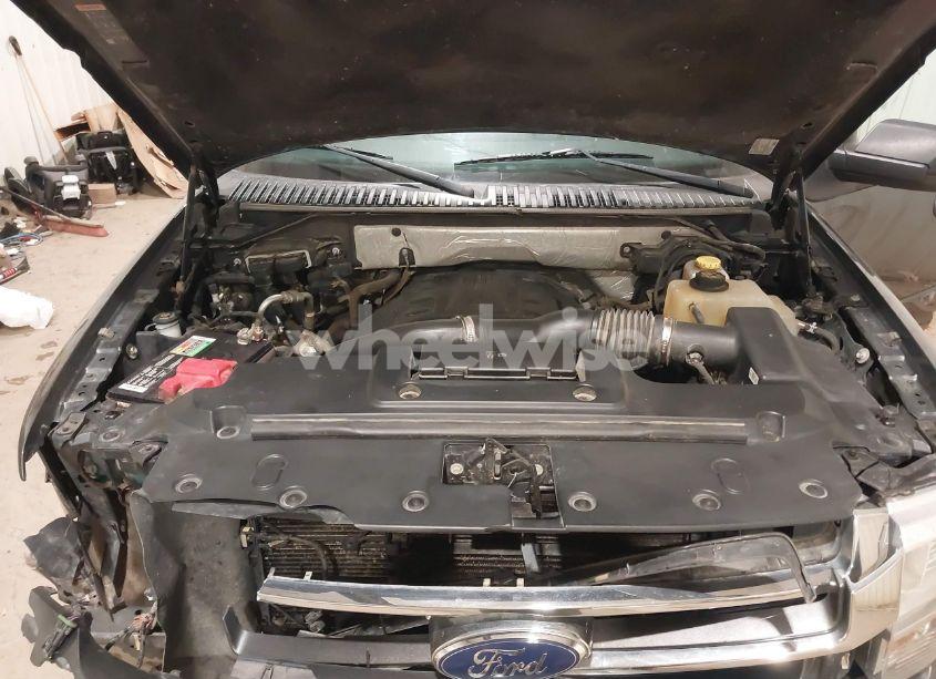 Photo 10 of 2017 Ford Expedition EL XLT (VIN 1FMJK1JT3HEA44999)