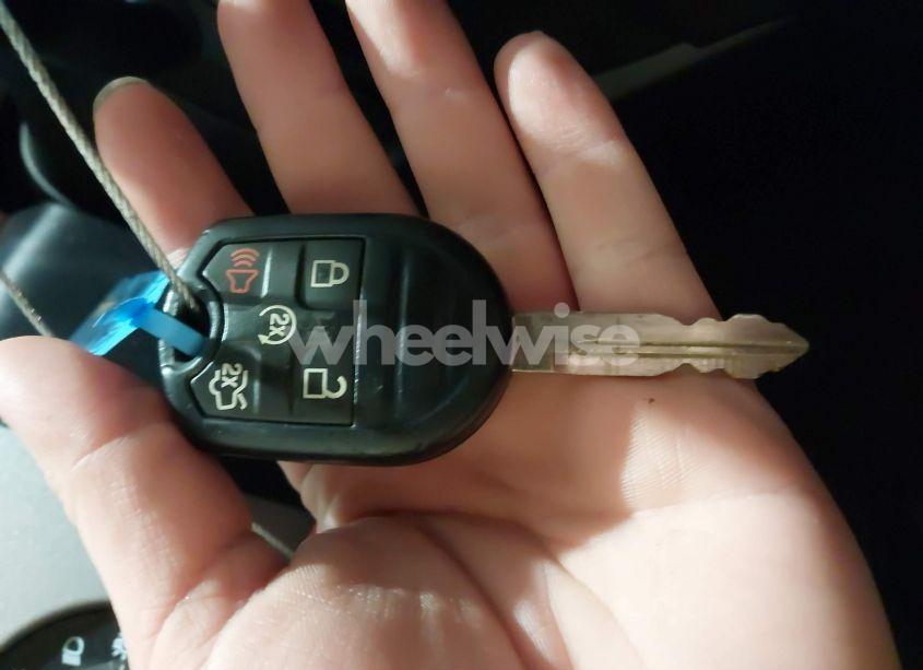 Photo 11 of 2017 Ford Expedition EL XLT (VIN 1FMJK1JT3HEA44999)