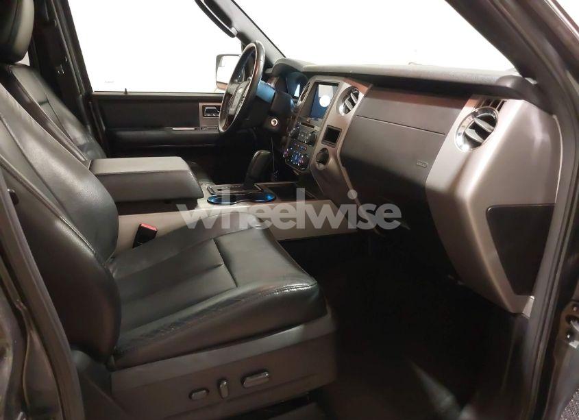 Photo 5 of 2017 Ford Expedition EL XLT (VIN 1FMJK1JT3HEA44999)