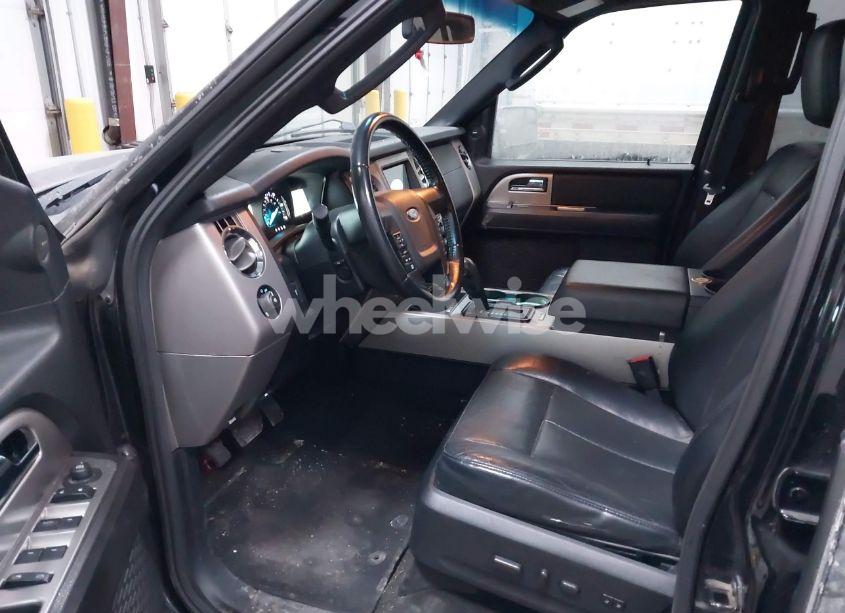 Photo 5 of 2017 Ford Expedition EL XLT (VIN 1FMJK1JT3HEA51497)