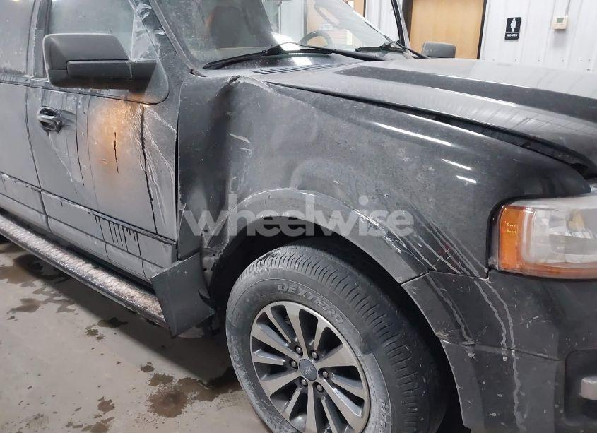 Photo 6 of 2017 Ford Expedition EL XLT (VIN 1FMJK1JT3HEA51497)