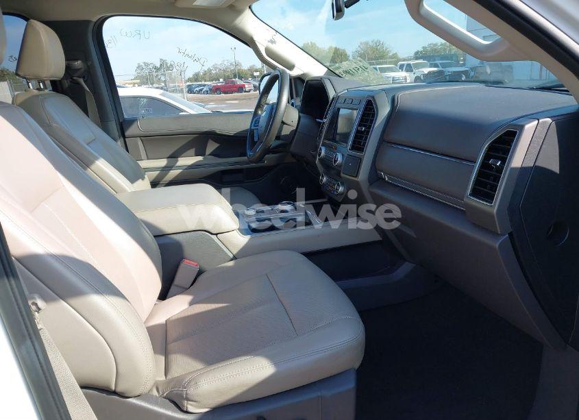 Photo 5 of 2021 Ford Expedition XLT MAX (VIN 1FMJK1JT3MEA38310)