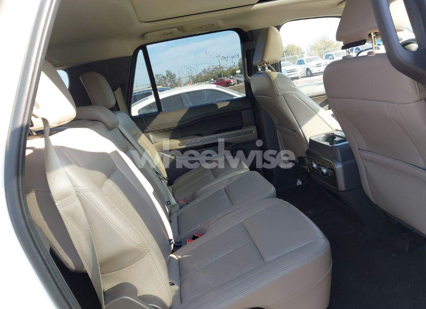 Photo 8 of 2021 Ford Expedition XLT MAX (VIN 1FMJK1JT3MEA38310)