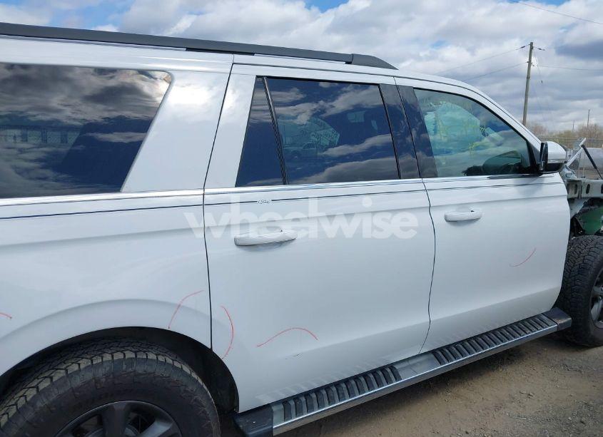 Photo 14 of 2018 Ford Expedition MAX XLT (VIN 1FMJK1JT4JEA31961)