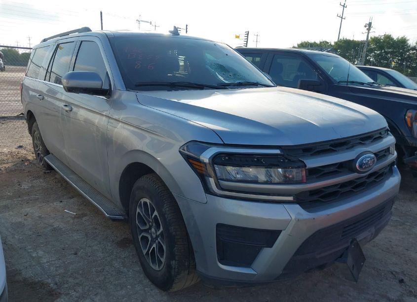 2022 Ford Expedition XLT MAX (VIN 1FMJK1JT4NEA58132) main photo
